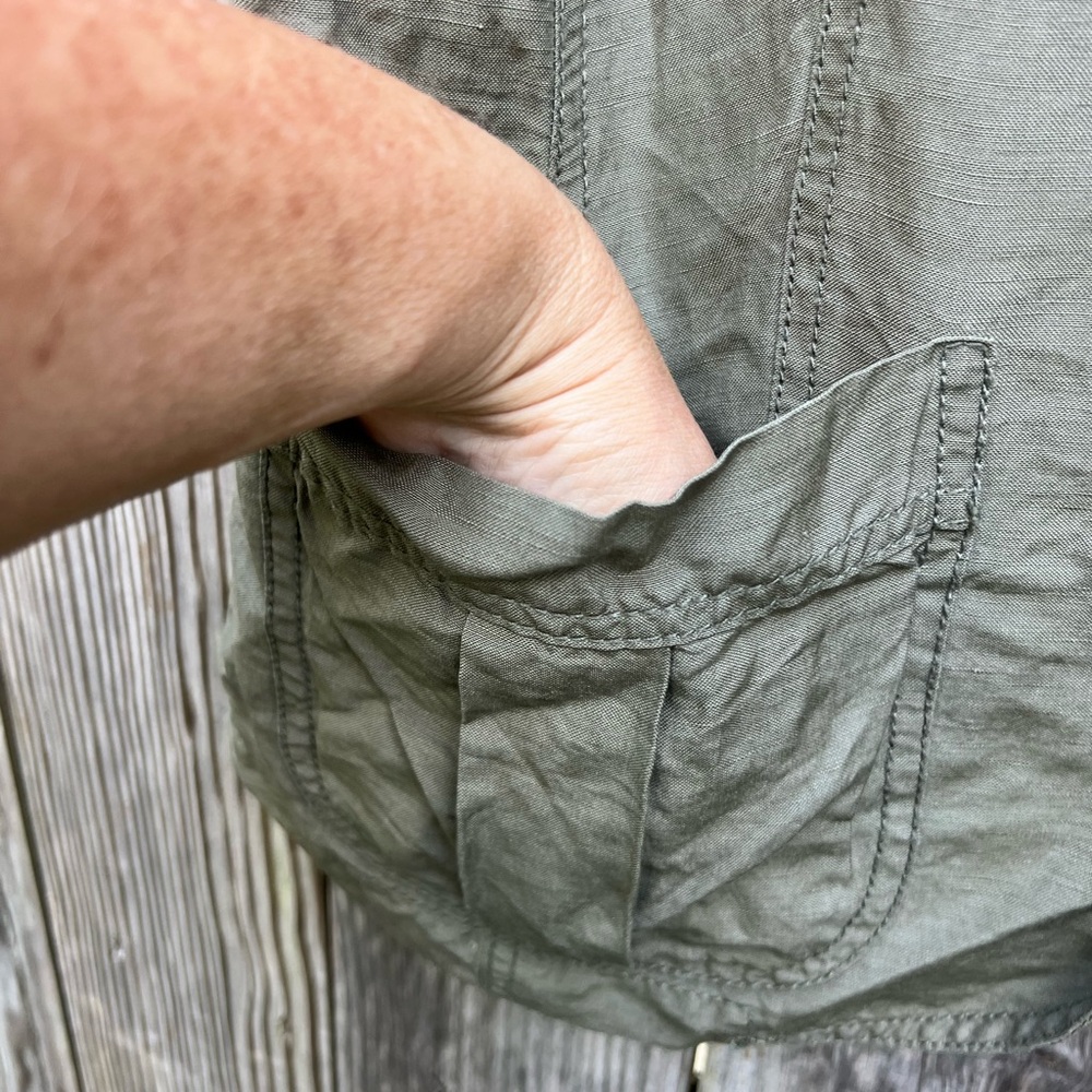 J. JILL Silk and linen Blend Army Olive Green Vest Women’s Small - Picture 4 of 7